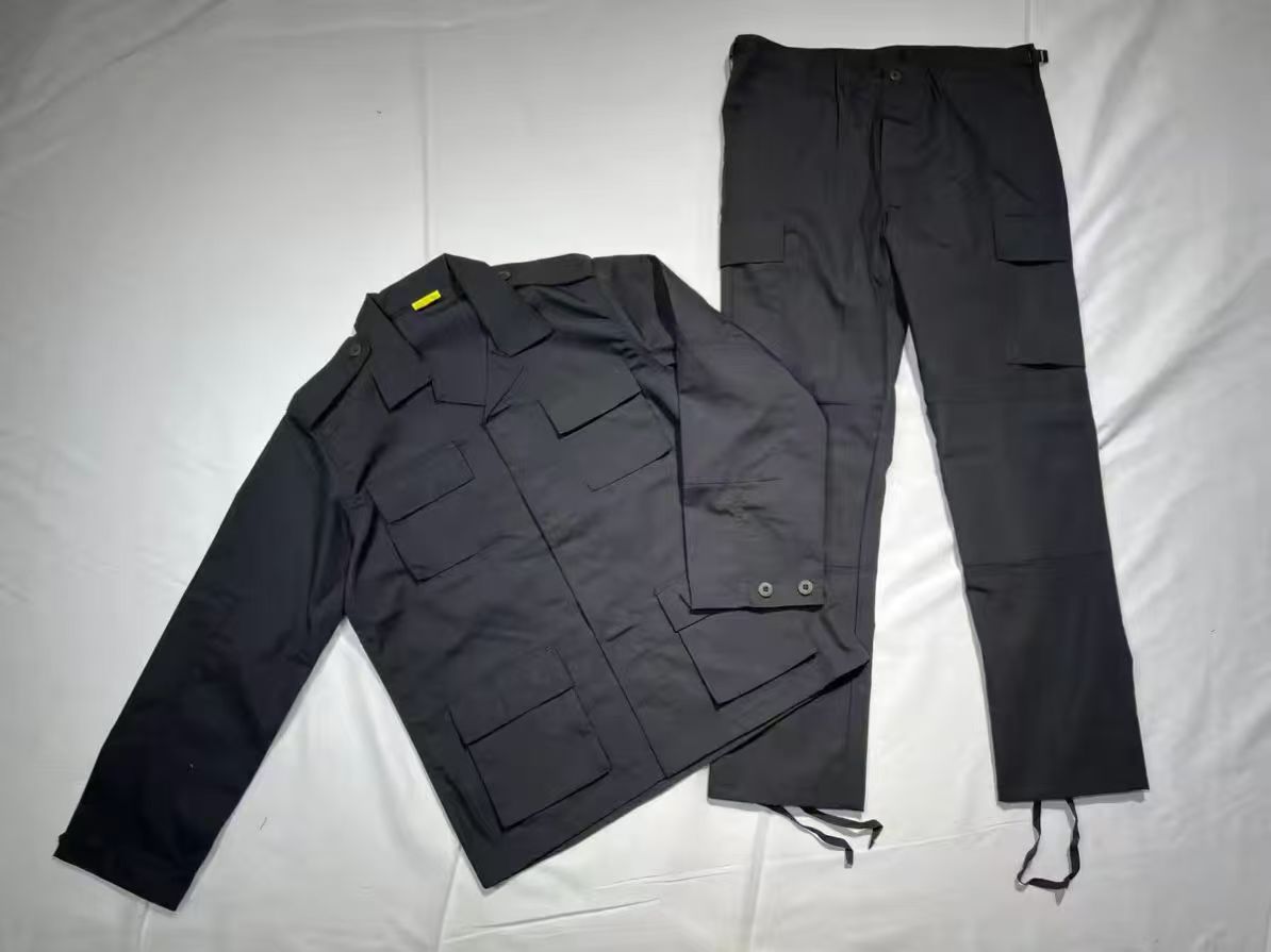 Mens BDU Camouflage 2 Piece Se - огляд і ціна Hunting Outdoor Clothing